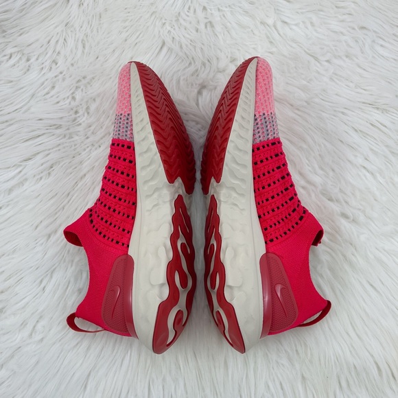 Mens Nike React Phantom Run Flyknit 2 Red Sneakers - Picture 5 of 7